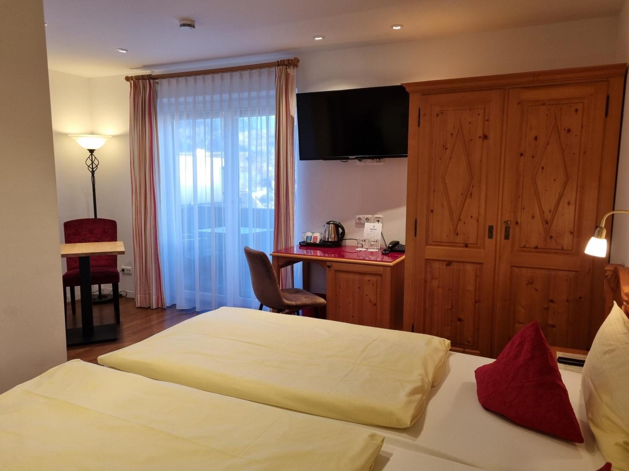 Hilleprandt - Adults Only Aparthotel Garmisch-Partenkirchen Exterior photo